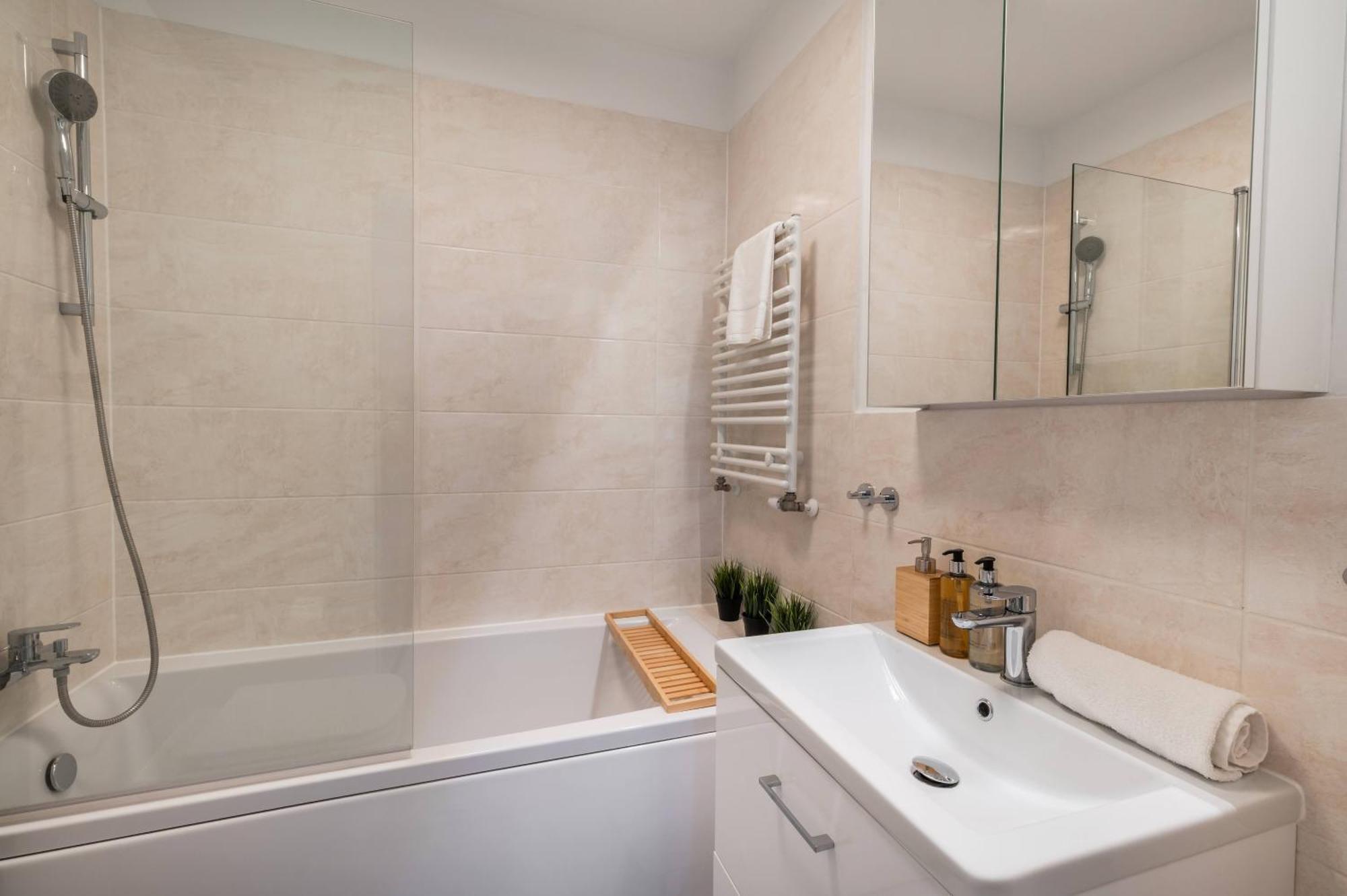 Rentplanet - Kepa Mieszczanska Apartment วรอตซวาฟ ภายนอก รูปภาพ